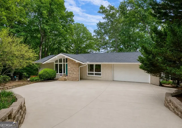 1st image of 5950 Truman Mountain Rd, Gainesville, GA 30506 | MLS# 10765619