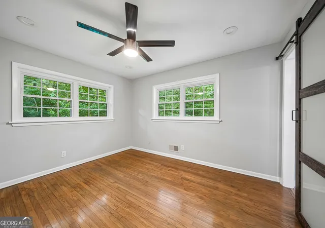 Photo 3 of Single family home for sale at 319 Prairie View Pl Sw, Atlanta, GA 30311 | MLS# 10813839 | Listing updated on 2026-08-29