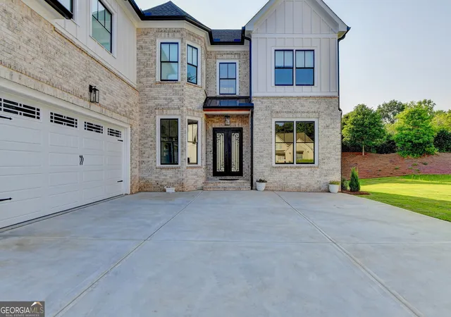Photo 3 of Single family home for sale at 4135 Wildberry Ln, Cumming, GA 30040 | MLS# 10778393 | Listing updated on 2026-09-19
