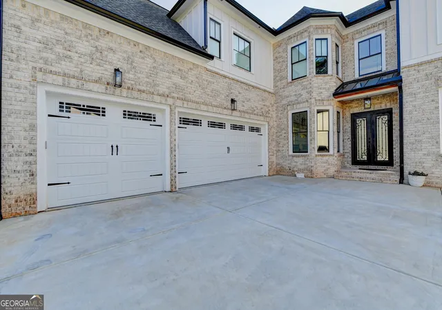 Photo 4 of Single family home for sale at 4135 Wildberry Ln, Cumming, GA 30040 | MLS# 10778393 | Listing updated on 2026-09-19