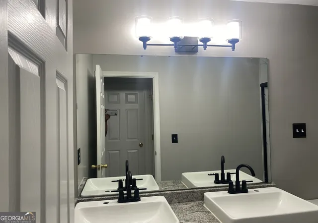 47th image of 2170 Thorndale Dr Sw, Lilburn, GA 30047 | MLS# 10761788