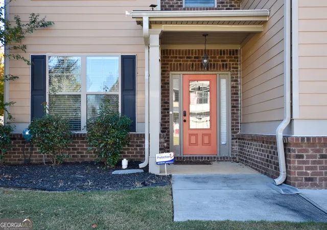 2nd image of 43 Greencove Ct, Newnan, GA 30265 | MLS# 10830691