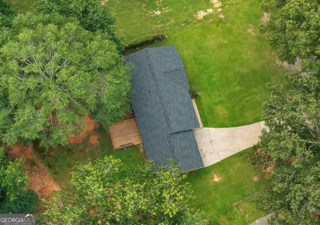 Photo 35 of Sale Pending at 2027 Chestnut Log Dr, Lithia Springs, GA 30122 | MLS# 10821102 | Listing updated on 2026-09-15