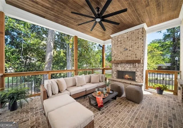 Photo 4 of Single family home for sale at 1959 Highgrove Ct, Atlanta, GA 30345 | MLS# 10767954 | Listing updated on 2026-10-27
