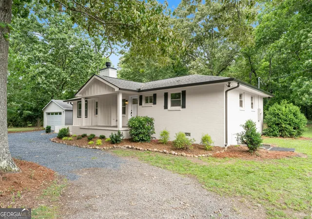 Homes for sale in White, GA | 45 E Rocky St Ne, White, GA 30184 | MLS# 10766568