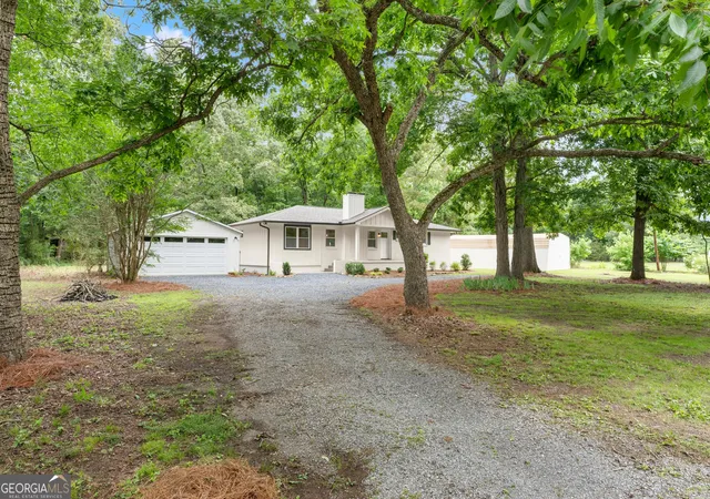 Homes for sale in White, GA | 45 E Rocky St Ne, White, GA 30184 | MLS# 10766568