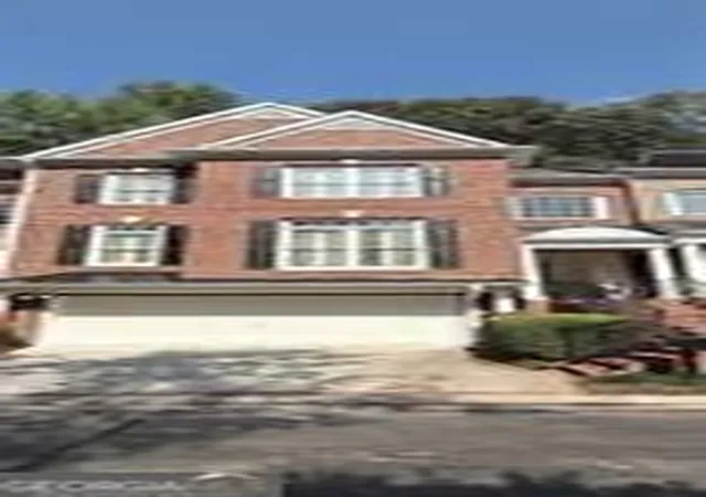 Townhouse for sale at 14 Carrington Way, Sandy Springs, GA 30328 | MLS# 10818650