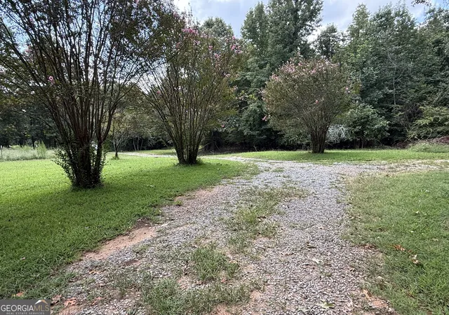 Photo 2 of Manufactured home for sale at 110 County Road 481, Collinsville, AL 35961 | MLS# 10836070 | Listing updated on 2026-09-13