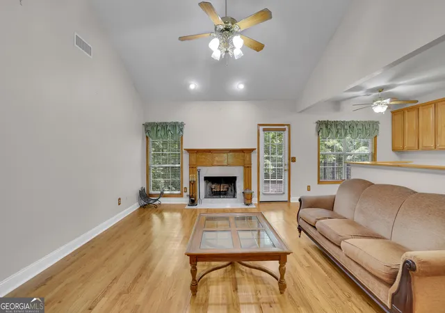 Photo 4 of Single family home for sale at 3121 Wildwood Rd, Suwanee, GA 30024 | MLS# 10804419 | Listing updated on 2026-10-04