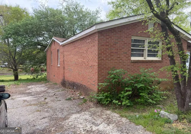Photo 2 of Single family home for sale at 7076 Hammond Way, Lithonia, GA 30058 | MLS# 10793095 | Listing updated on 2026-07-09