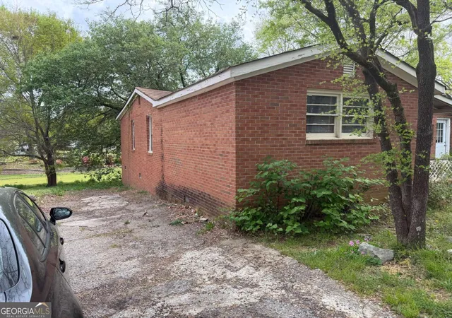 Photo 3 of Single family home for sale at 7076 Hammond Way, Lithonia, GA 30058 | MLS# 10793095 | Listing updated on 2026-07-09