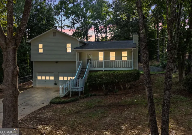 Photo 2 of Single family home for sale at 33 Dalena Wy, Dallas, GA 30157 | MLS# 10834889 | Listing updated on 2026-10-07