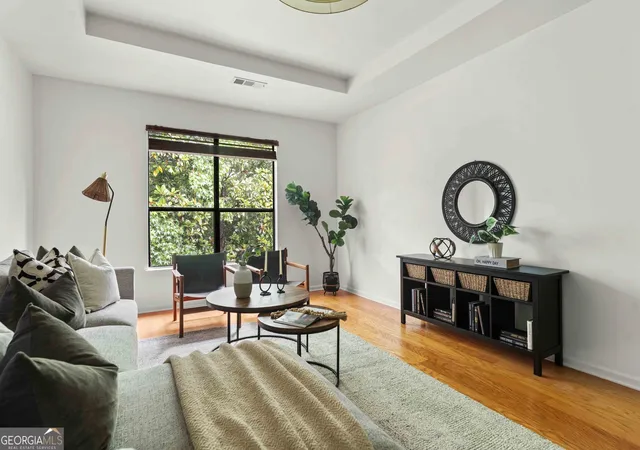 Photo 4 of Condo for sale at 821 Ralph Mcgill Blvd Ne #3411, Atlanta, GA 30306 | MLS# 10831633 | Listing updated on 2026-10-18