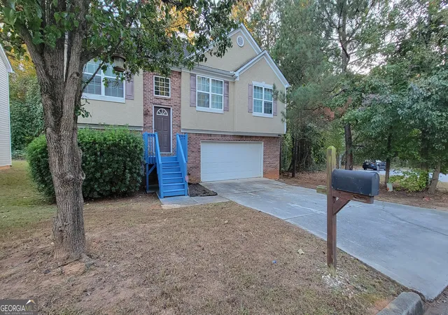 2nd image of 570 Sycamore Dr, Jonesboro, GA 30238 | MLS# 10629151