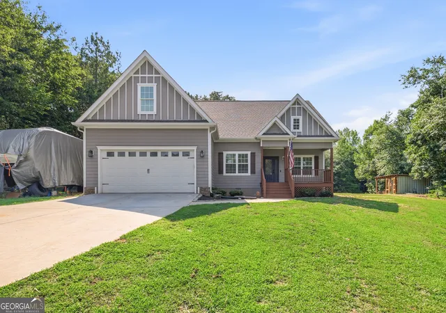 Homes for sale in Toccoa, GA | 63 Pace Road, Toccoa, GA 30577 | MLS# 10798573