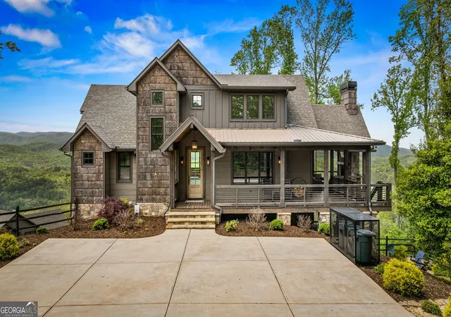 Photo 1 of Single family home for sale at 802 Overlook Dr, Blue Ridge, GA 30513 | MLS# 10738918 | Listing updated on 2026-09-17