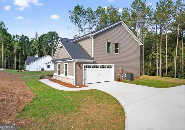 Photo 2 of Single family home for sale at 77 Sugar Maple Way #44, Colbert, GA 30628 | MLS# 10809174 | Listing updated on 2026-08-03