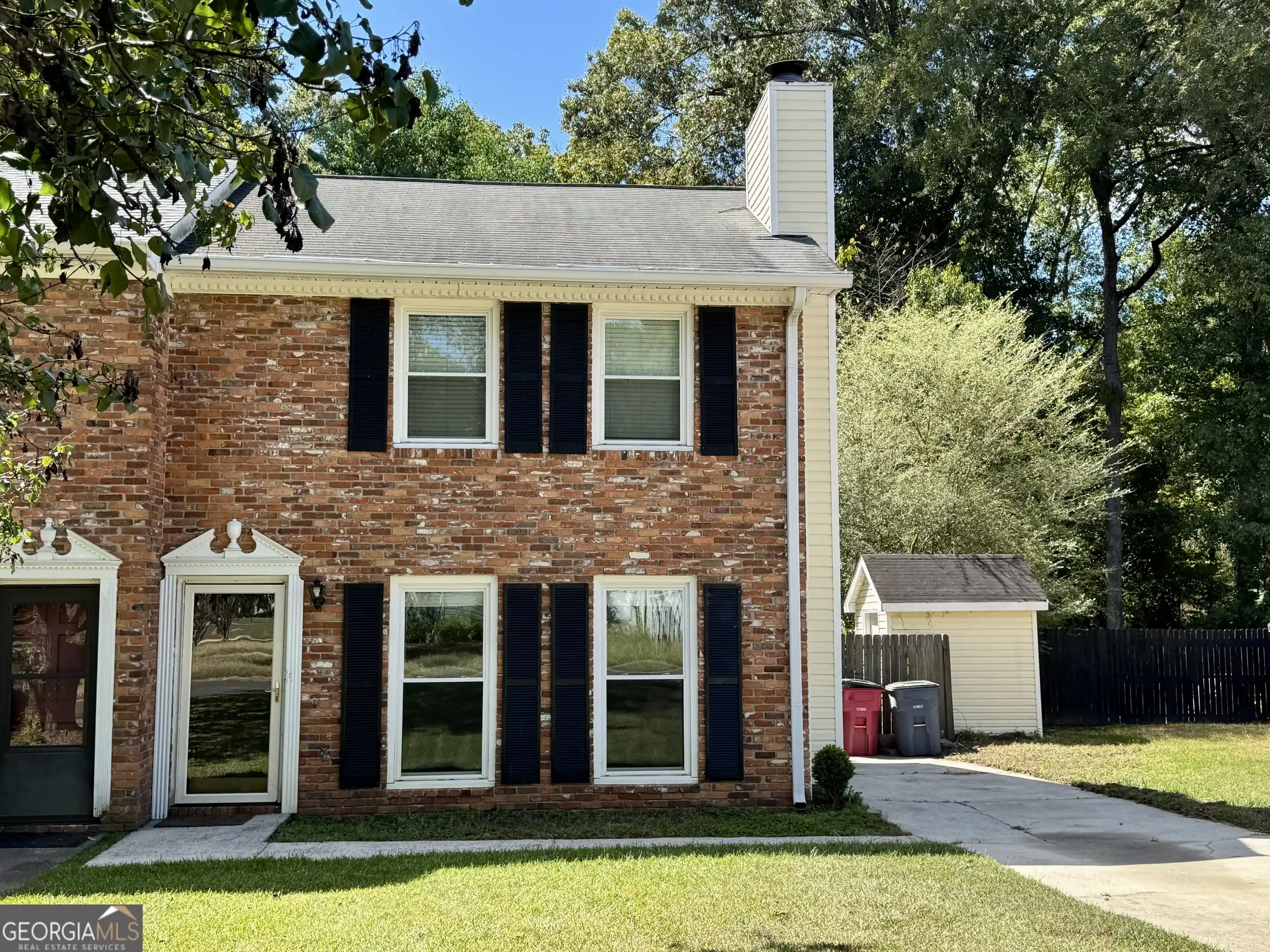 Photo 1 of Sale Pending at 147 Windermere Cir, Macon, GA 31210 | MLS# 10875911 | Listing updated on 2026-10-30