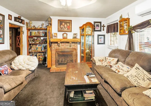 Photo 4 of Single family home for sale at 5408 Spring St, Flowery Branch, GA 30542 | MLS# 10811237 | Listing updated on 2026-09-21