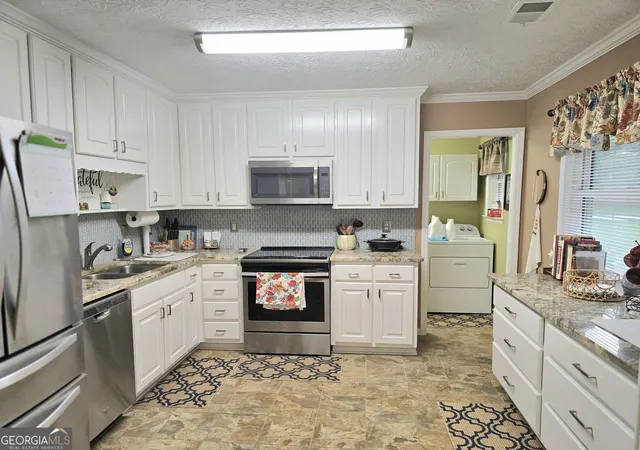 5th image of 122 Spring Valley Cir, Stockbridge, GA 30281 | MLS# 10830412