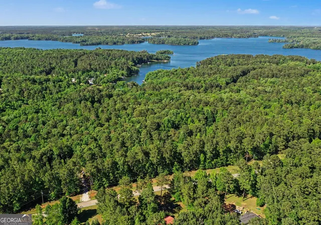 Photo 3 of House for sale at 13 Harbor Dr, Eatonton, GA 31024 | MLS# 10781476 | Listing updated on 2026-06-22