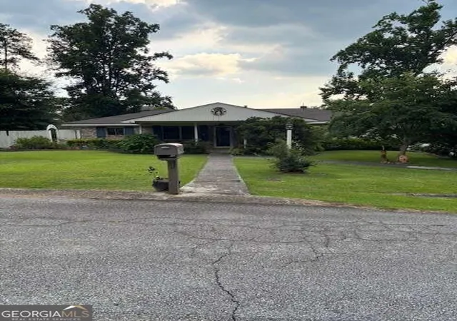 Homes for sale in Austell, GA | 3675 Goodwin Road Road, Austell, GA 30106 | MLS# 10800243