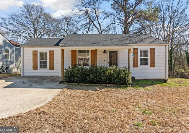 Photo 1 of Sale Pending at 120 Adamson Dr, Carrollton, GA 30117 | MLS# 10679870 | Listing updated on 2026-09-10