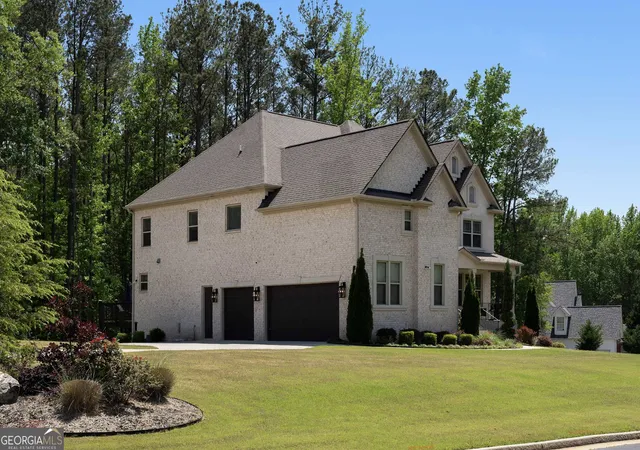 2nd image of 105 Browning Ct, Fayetteville, GA 30214 | MLS# 10811746