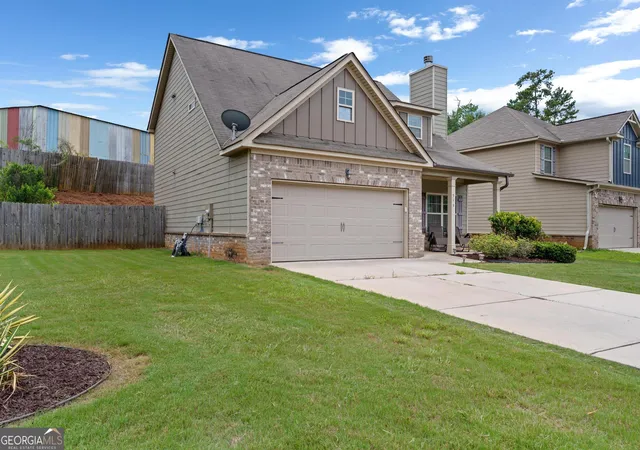 Photo 4 of Single family home for sale at 316 Maddi Grace Ct, Locust Grove, GA 30248 | MLS# 10815661 | Listing updated on 2026-09-28