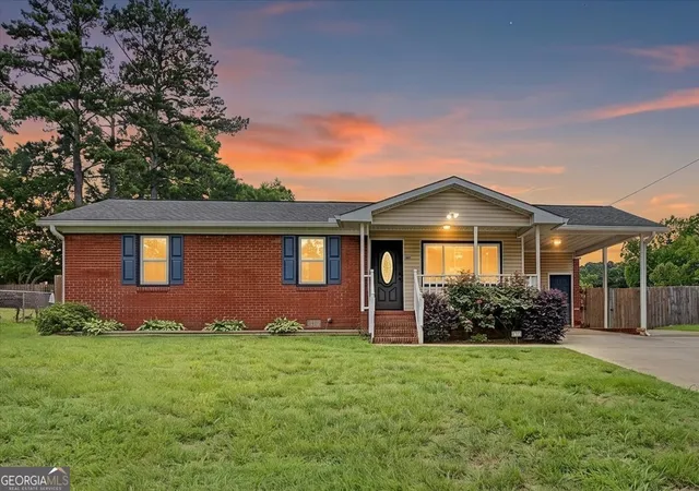 2nd image of 202 Plantation Ave, Cedartown, GA 30125 | MLS# 10778628