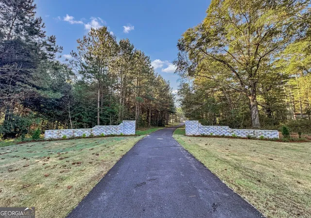 Photo 3 of Single family home for sale at 5137 Maroney Ml Rd, Douglasville, GA 30134 | MLS# 10874565 | Listing updated on 2026-10-30