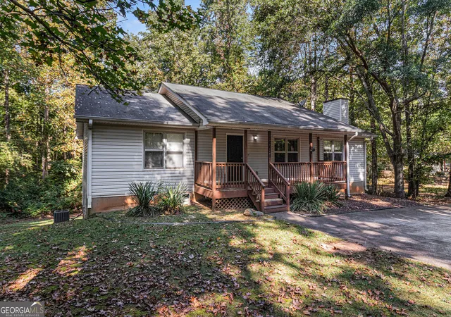 Photo 3 of Sale Pending at 10639 Fitzgerald Rd, Jonesboro, GA 30238 | MLS# 10612543 | Listing updated on 2025-11-05