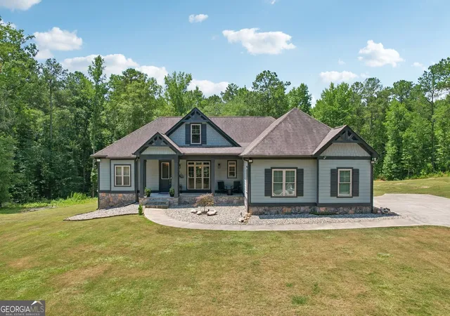 Photo 4 of Single family home for sale at 96 Grassy Springs Ct, Oxford, GA 30054 | MLS# 10799345 | Listing updated on 2026-08-09