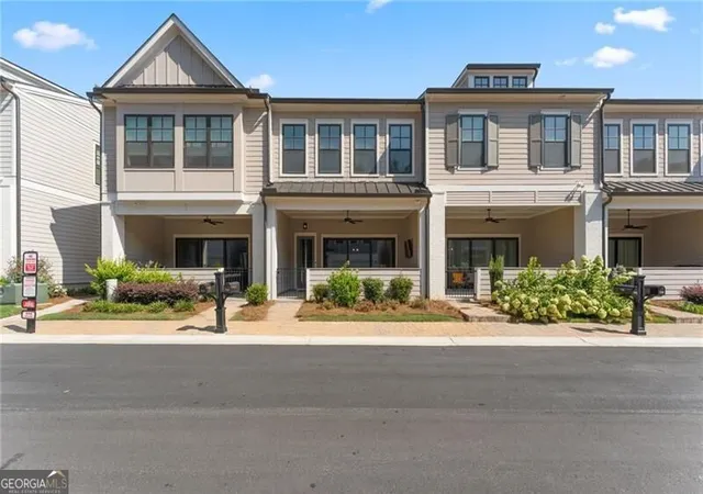 Townhouse for sale at 710 Stickley Oak Wy, Woodstock, GA 30189 | MLS# 10825304