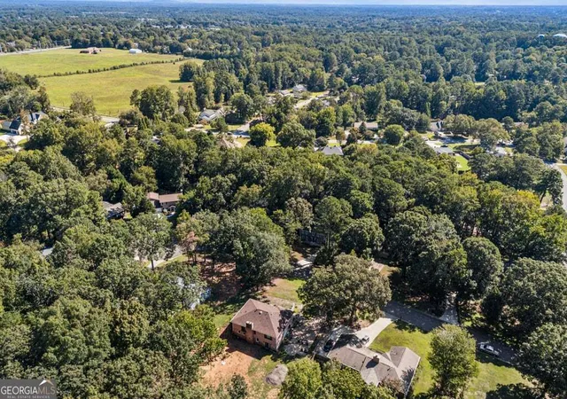 Photo 2 of Single family home for sale at 345 Chaffin Ridge Ct, Roswell, GA 30075 | MLS# 10796032 | Listing updated on 2026-07-22
