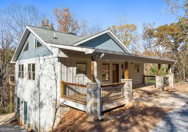 Photo 2 of Single family home for sale at 1054 Lakeland Dr, Ellijay, GA 30540 | MLS# 10643519 | Listing updated on 2026-05-02