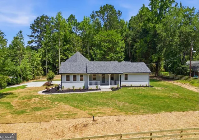 Homes for sale in Grayson, GA | 2450 Tennyson Trail, Grayson, GA 30017 | MLS# 10787283