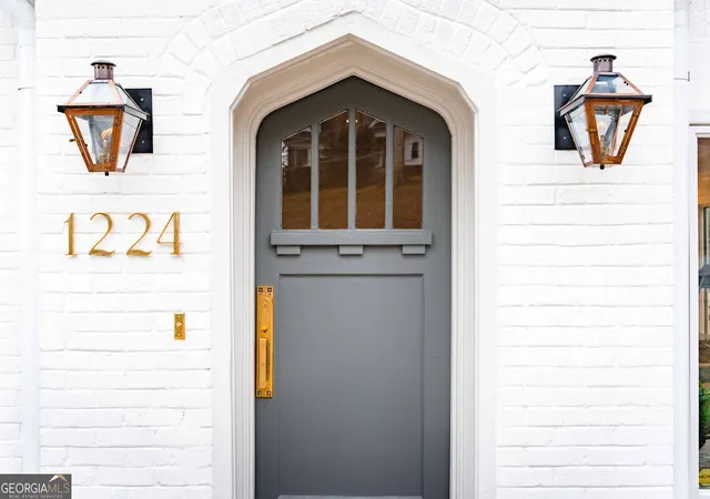 Photo 3 of Single family home for sale at 1224 Stillwood Dr NE, Atlanta, GA 30306 | MLS# 10694613 | Listing updated on 2026-08-10