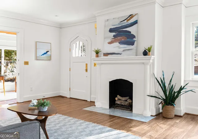 Photo 4 of Single family home for sale at 1224 Stillwood Dr NE, Atlanta, GA 30306 | MLS# 10694613 | Listing updated on 2026-08-10