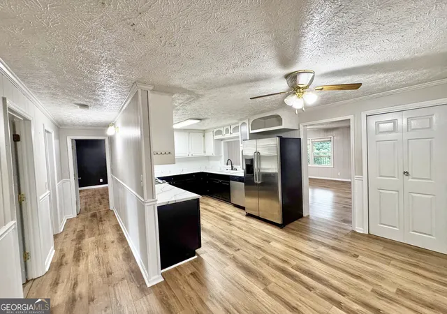 3rd image of 5 Lake Dr, Lagrange, GA 30241 | MLS# 10801635