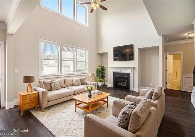 2nd image of 283 Hickory Pointe Dr, Acworth, GA 30101 | MLS# 10825637