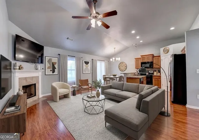 Photo 3 of Sale Pending at 1605 Jessica Ln, Winder, GA 30680 | MLS# 10834995 | Listing updated on 2026-10-08