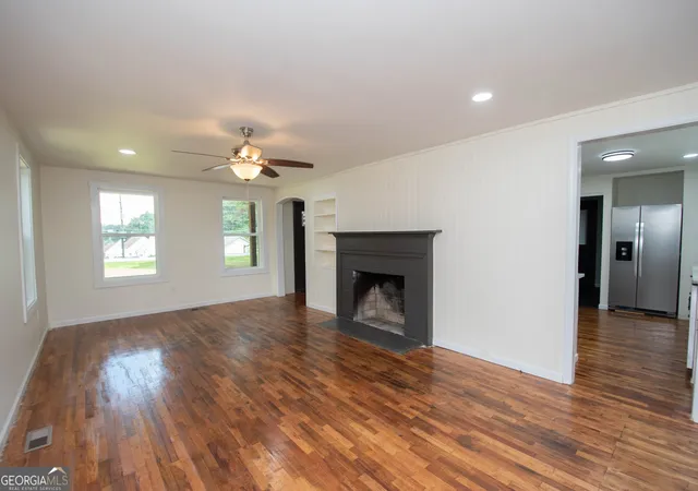 4th image of 250 Lagrange St, Grantville, GA 30220 | MLS# 10776236