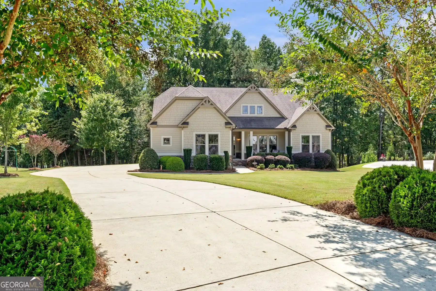 Photo 1 of Single family home for sale at 34 Deepwater Ct, Dawsonville, GA 30534 | MLS# 10852059 | Listing updated on 2026-10-13