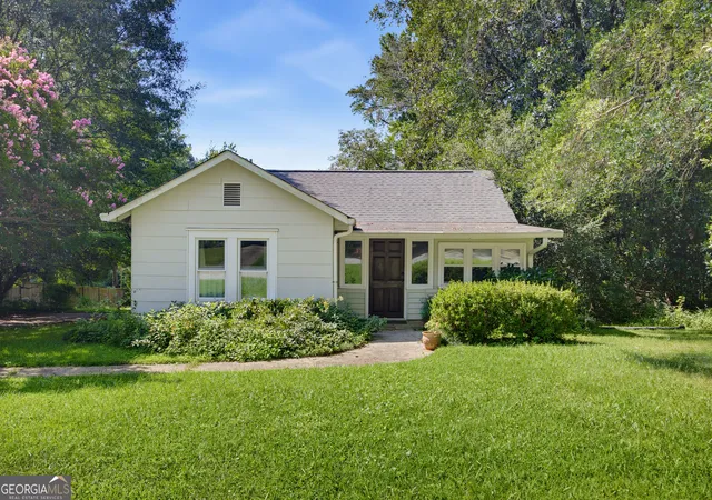 Photo 1 of Sale Pending at 3777 East Ave, Clarkston, GA 30021 | MLS# 10828463 | Listing updated on 2026-08-29