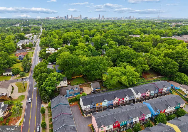 Photo 22 of Townhouse for sale at 140 Color Cir, Atlanta, GA 30317 | MLS# 10754358 | Listing updated on 2026-05-14