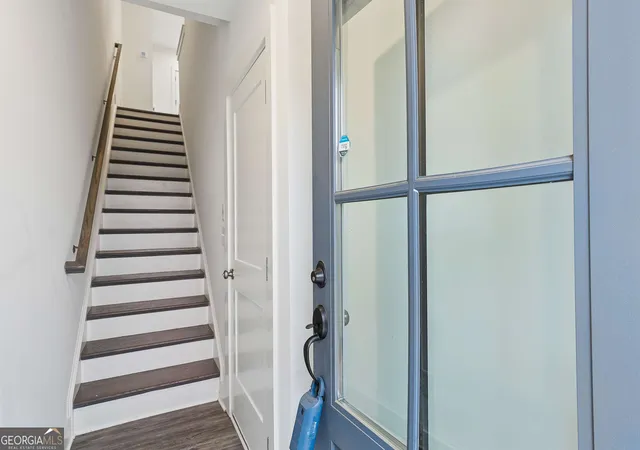 Photo 2 of Townhouse for sale at 140 Color Cir, Atlanta, GA 30317 | MLS# 10754358 | Listing updated on 2026-05-14