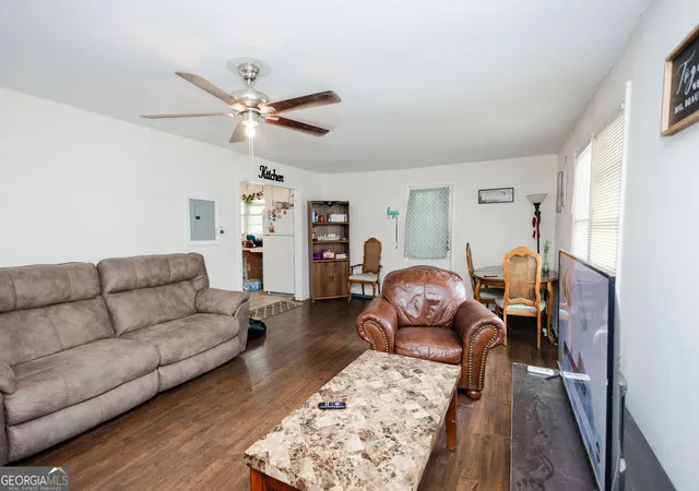 Photo 3 of Multi family home for sale at 109 Laurel St, Griffin, GA 30224 | MLS# 10822409 | Listing updated on 2026-08-28