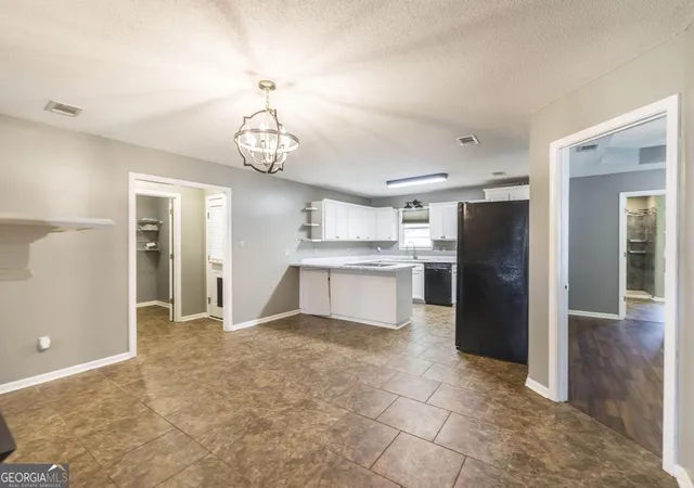 5th image of 504 Falkirk Dr, Warner Robins, GA 31088 | MLS# 10795497