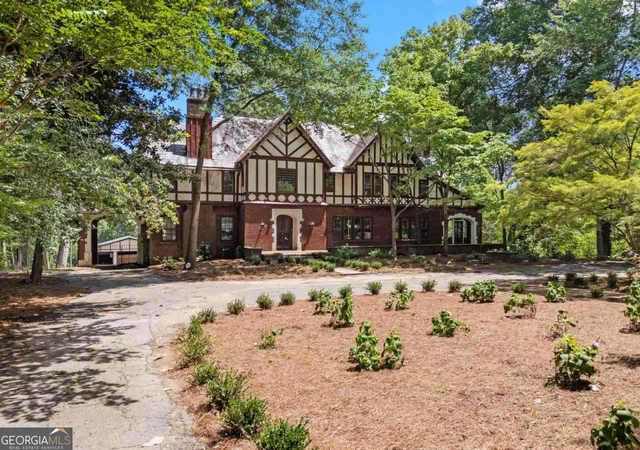 Photo 1 of Sale Pending at 843 Springdale Rd Ne, Atlanta, GA 30306 | MLS# 10824135 | Listing updated on 2026-08-24